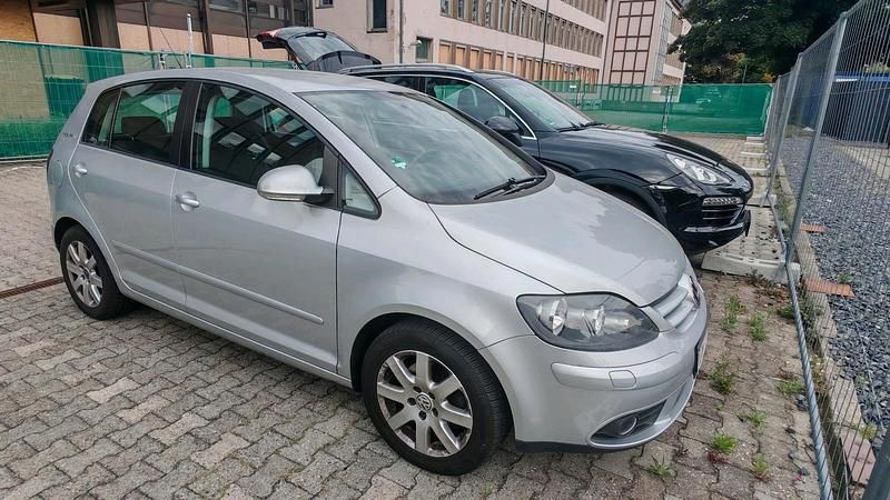 Silber Gebraucht 2007 VW Golf Plus Comfortline Van / Kleinbus | 5.500 € (Etwas zu teuer) - Bild 1/4