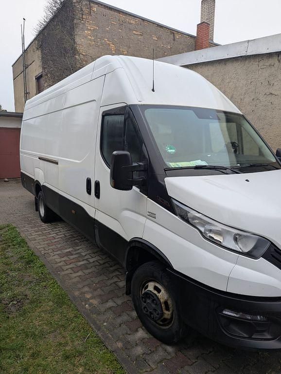 Gebraucht Iveco Daily 175 PS (128 kW) 2022 Weiß Limousine