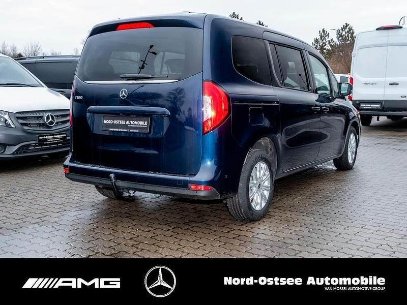 Gebraucht Mercedes T180 Progressive 131 PS (96 kW) 2025 Cavansitblau metallic Van / Kleinbus