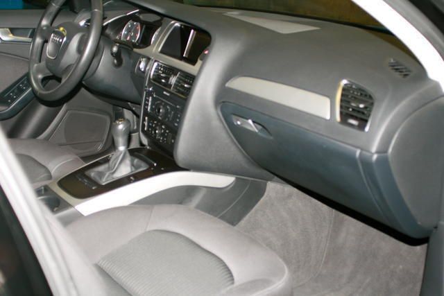 Gebraucht Audi A4 Attraction 120 PS (88 kW) 2009 Schwarz Kombi