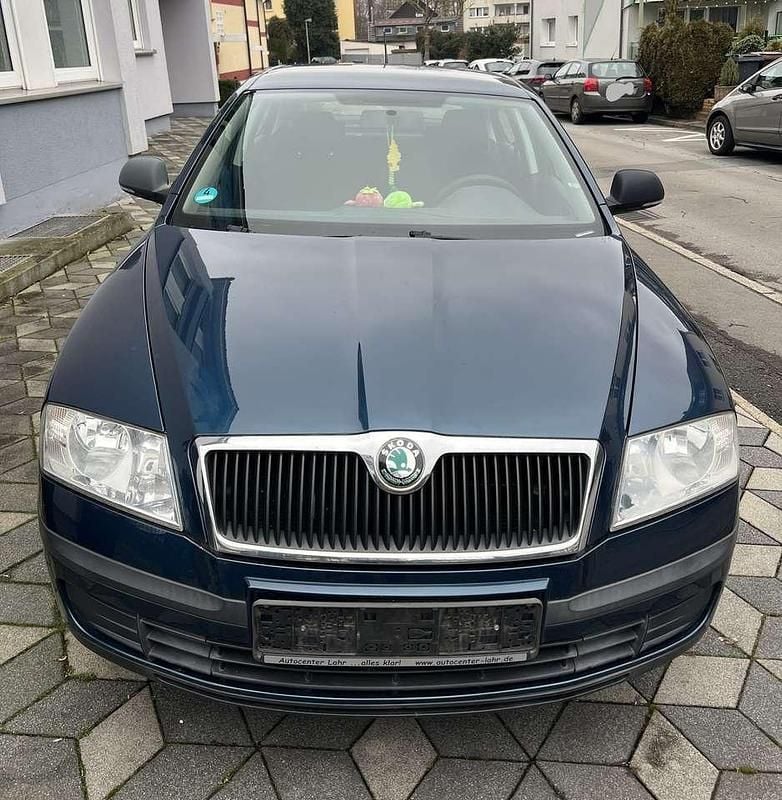 Gebraucht Skoda Octavia Classic 102 PS (75 kW) 2012 Limousine