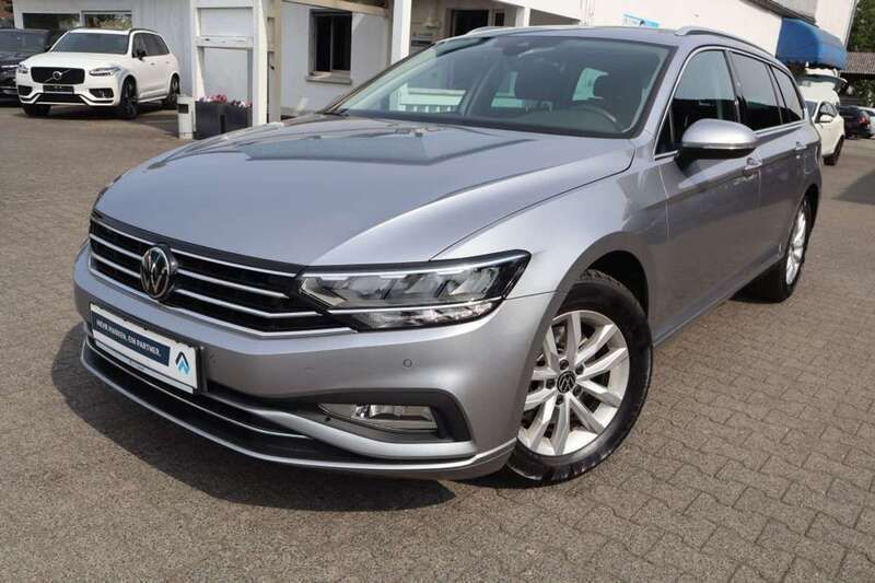 Pyrite silver metallic Gebraucht 2022 VW Passat Business Kombi | 22.489 € (Guter Preis) - Bild 1/2