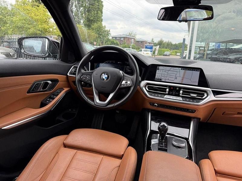Gebraucht BMW 320e Executive 163 PS (119 kW) 2021 Grau Kombi
