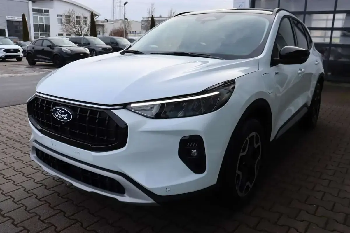 Neu Ford Kuga Active X 242 PS (177 kW) 2026 Frozen white SUV