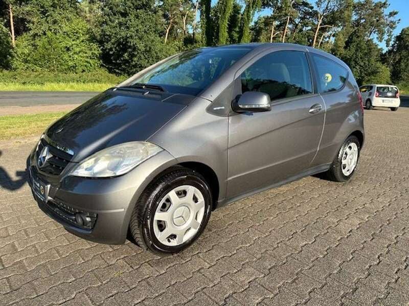 Grau met. Gebraucht 2009 Mercedes A150 Kleinwagen | 5.990 € (Teuer) - Bild 1/4