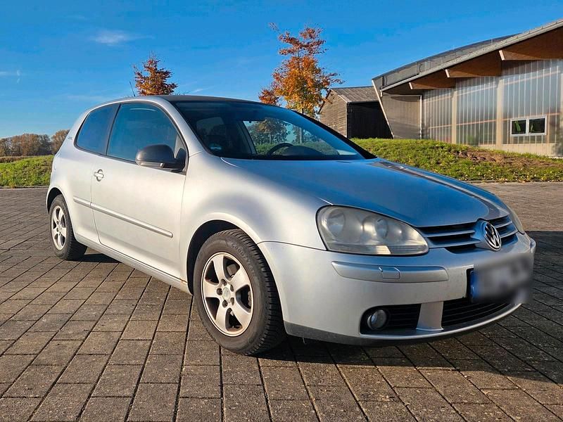 Silber Gebraucht 2006 VW Golf V Goal Limousine | 2.590 € (Etwas zu teuer) - Bild 1/4