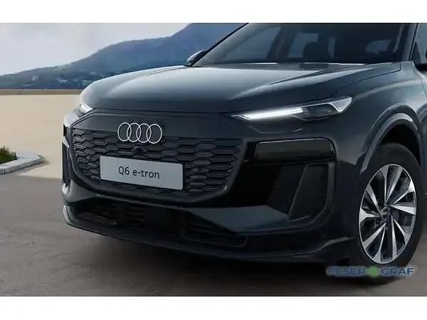 Neu Audi e-tron Ambiente 185 kW (252 PS) 2026 Magnetgrau SUV