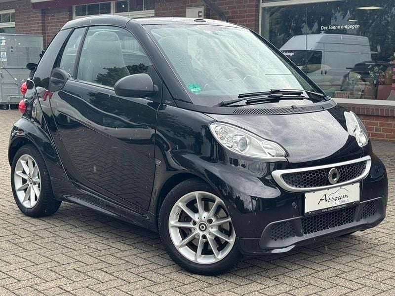 Gebraucht Smart ForTwo Cabrio 71 PS (52 kW) 2014 Schwarz Cabrio