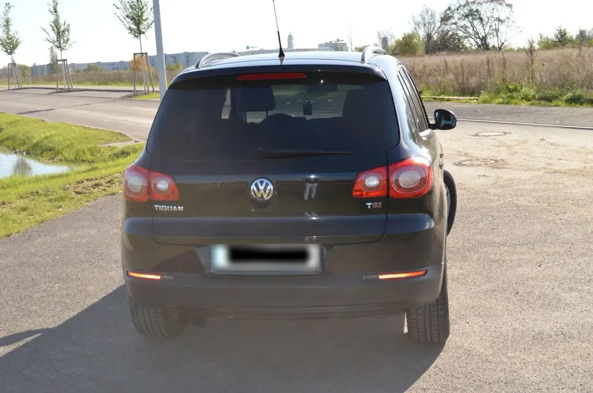 Gebraucht VW Tiguan Trendline 150 PS (110 kW) 2007 Schwarz SUV