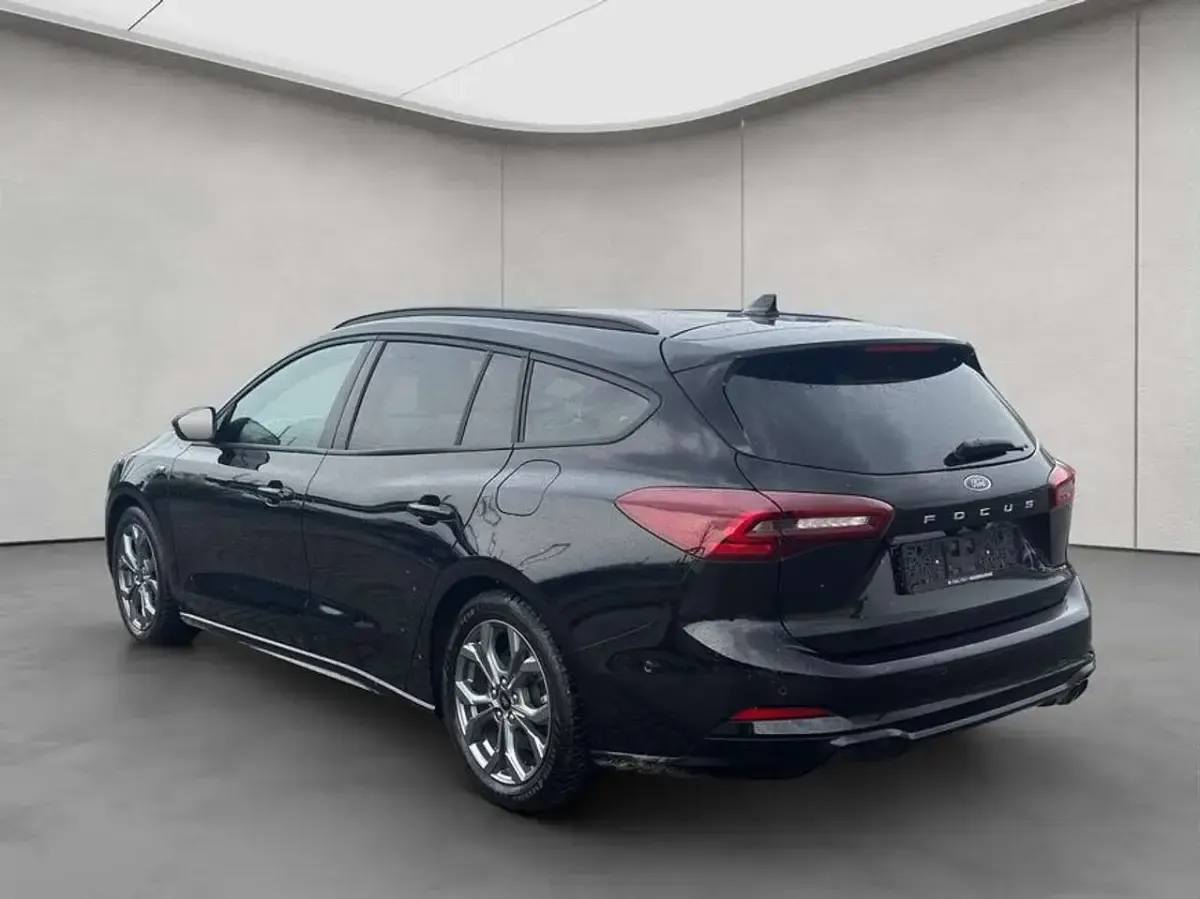 Gebraucht Ford Focus ST-Line X 155 PS (114 kW) 2025 Agate black metallic Kombi
