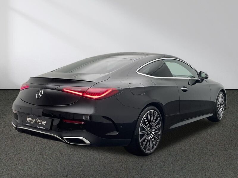 Gebraucht Mercedes CLE300 AMG 258 PS (189 kW) 2024 Andere farbe Coupé