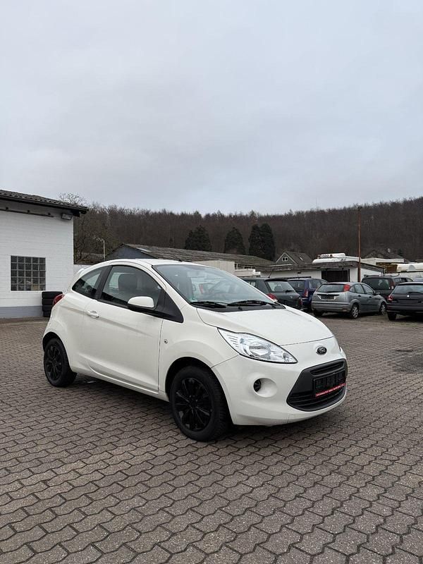 Gebraucht Ford Ka Ambiente 70 PS (51 kW) 2009 Weiß Kleinwagen