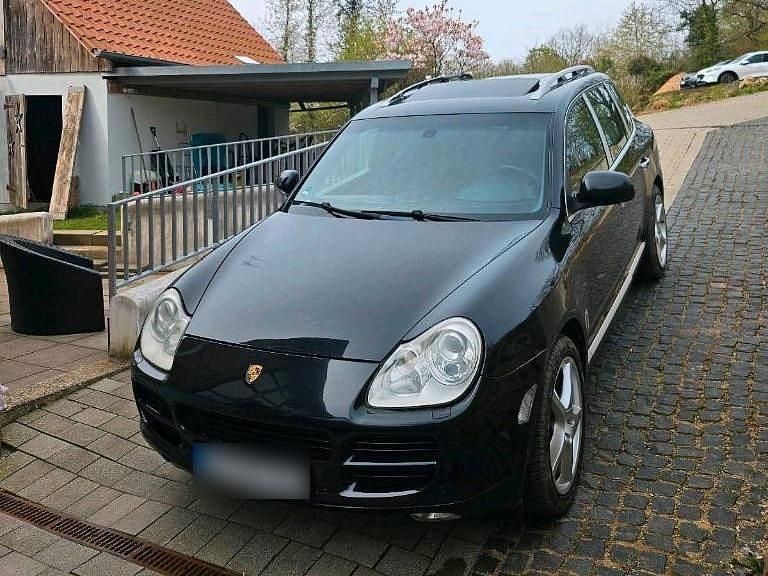 Second-hand Porsche Cayenne 250 CP (183 kW) 2004 Negru SUV