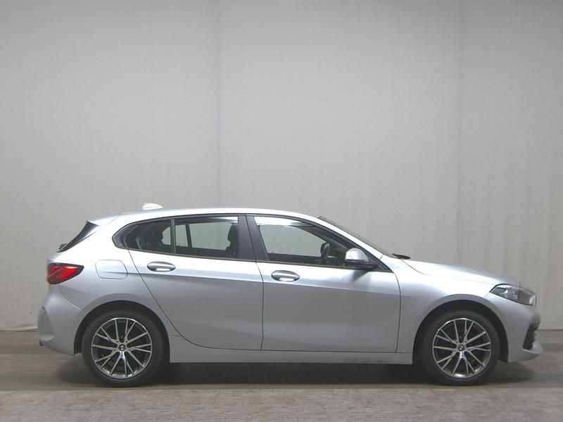 Gebraucht BMW 118 Advantage 150 PS (110 kW) 2020 Silber Kleinwagen