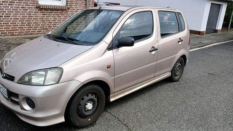 Gebraucht Daihatsu YRV Plus 87 PS (63 kW) 2005 Van / Kleinbus