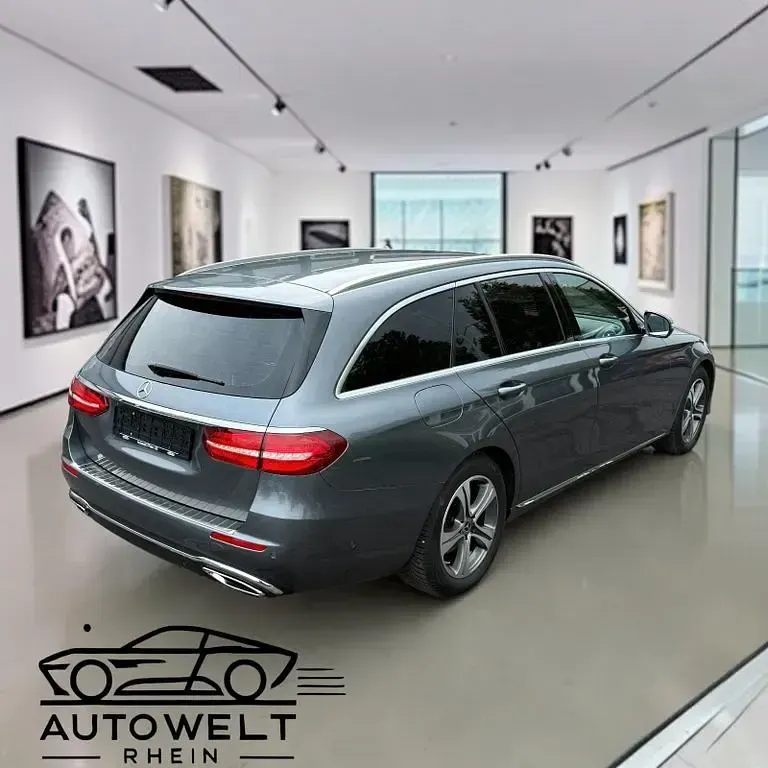 Second-hand Mercedes E220 Avantgarde 194 CP (142 kW) 2017 Gri Berlinǎ