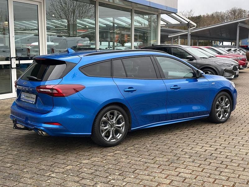 Gebraucht Ford Focus ST-Line X 155 PS (114 kW) 2025 Blau Limousine