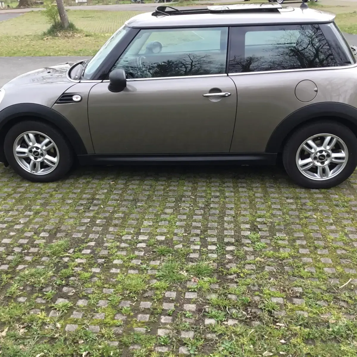 Gebraucht Mini ONE Chili 98 PS (72 kW) 2012 Silber Kleinwagen