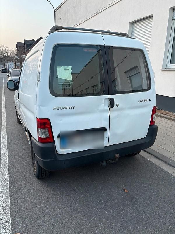 Gebraucht Peugeot Partner 100 PS (73 kW) 2006 Weiß Van / Kleinbus