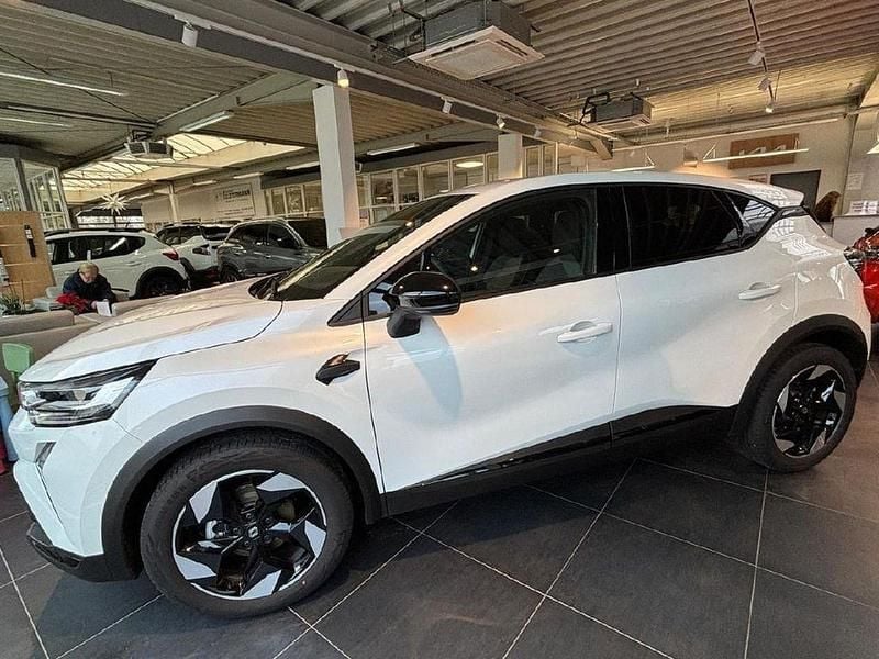 Weiss "nacre" Gebraucht 2025 Renault Captur Techno SUV | 24.900 € (Guter Preis) - Bild 1/4
