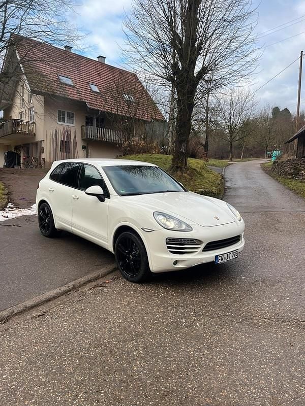 Weiß Gebraucht 2011 Porsche Cayenne SUV | 25.500 € (Teuer) - Bild 1/4