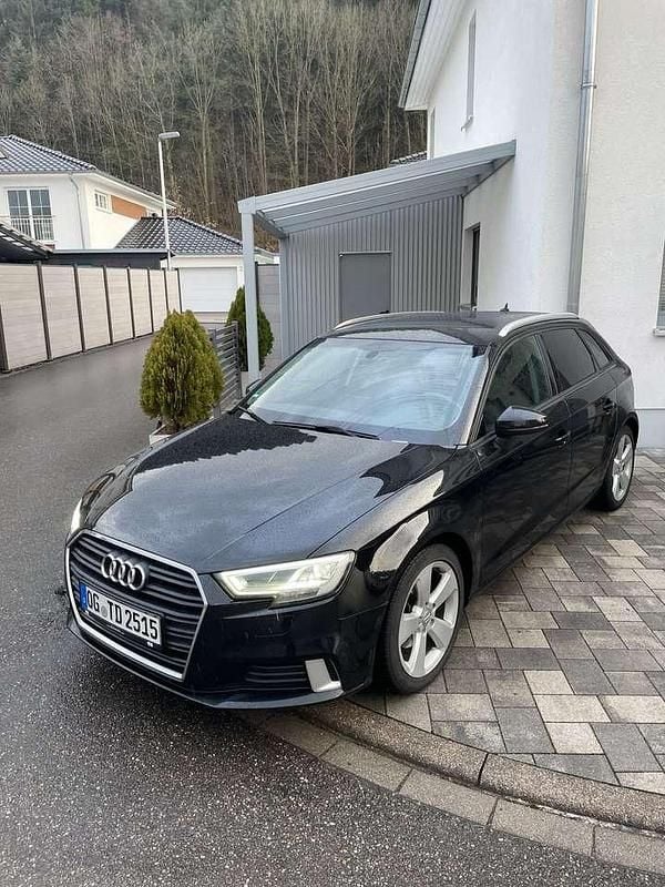 Gebraucht Audi A3 Comfort 150 PS (110 kW) 2019 Limousine