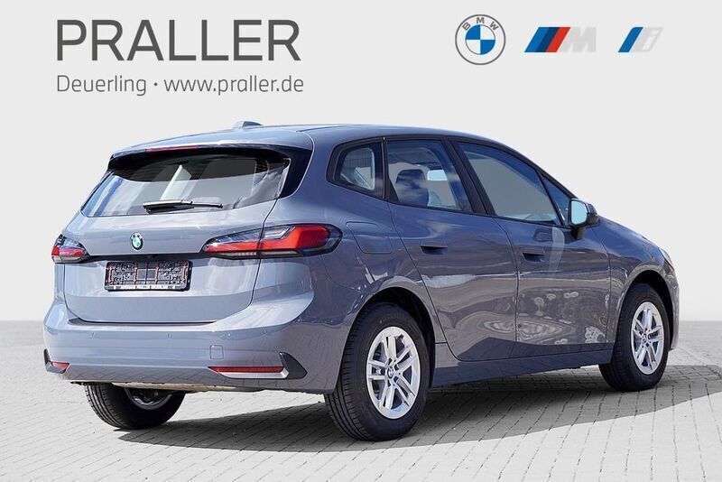 Gebraucht BMW 218 Active Tourer 136 PS (100 kW) 2024 Sparkling kupfergrau Van / Kleinbus