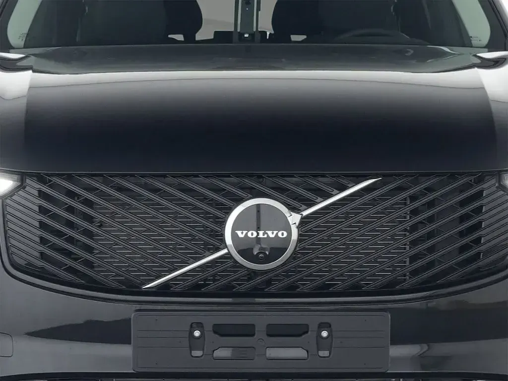 Gebraucht Volvo XC90 Plus 455 PS (334 kW) 2025 Onyx black / metallic SUV