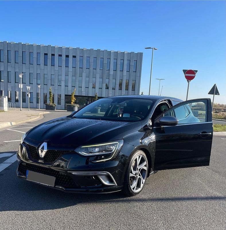 Schwarz Gebraucht 2017 Renault Mégane GT Line GT Limousine | 15.000 € (Fairer Preis) - Bild 1/4