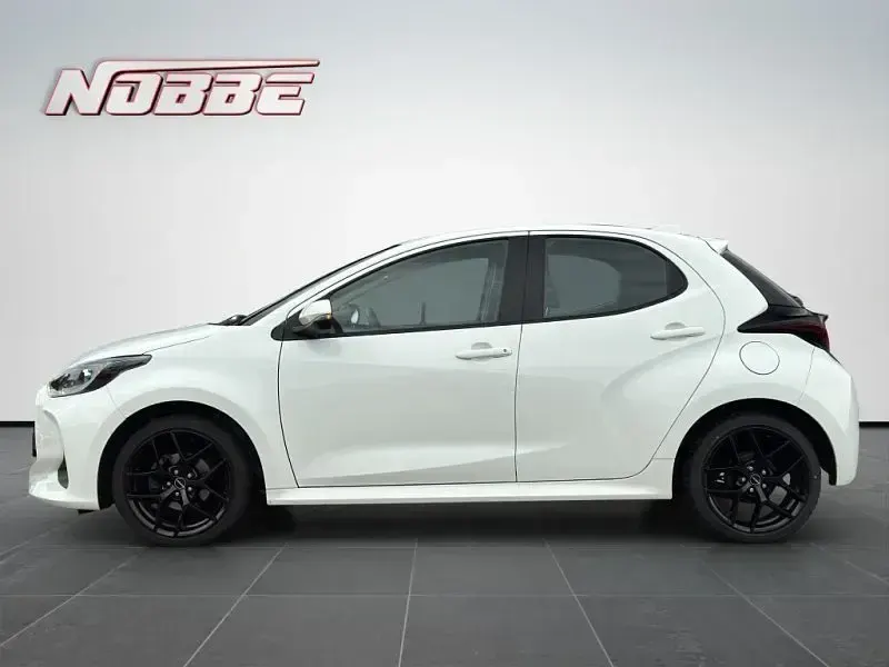 Gebraucht Toyota Yaris Comfort 72 PS (52 kW) 2023 Schneeweiß Kleinwagen