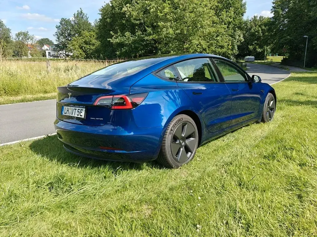 Gebraucht Tesla Model 3 366 kW (498 PS) 2022 Blau Limousine