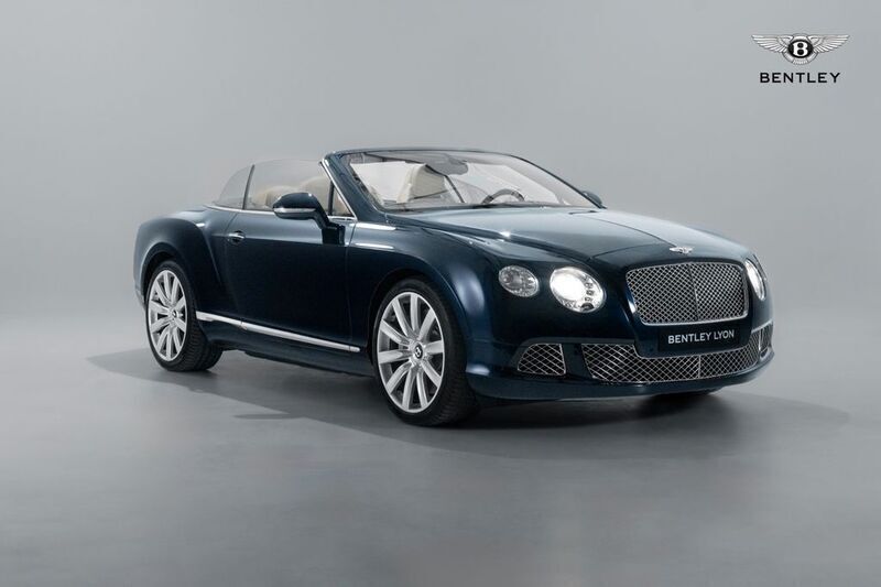 Blau Gebraucht 2012 Bentley Continental GT Convertible Cabrio | 109.000 € - Bild 1/4