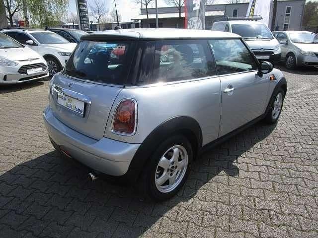 Gebraucht Mini ONE 95 PS (69 kW) 2007 Pure silver metallic Kleinwagen