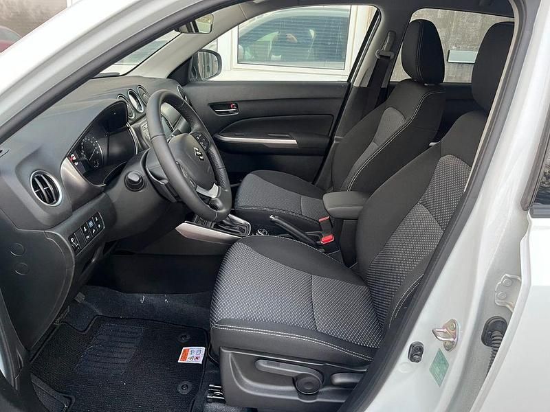 Neu Suzuki Vitara Comfort 110 PS (80 kW) 2026 Weiß SUV