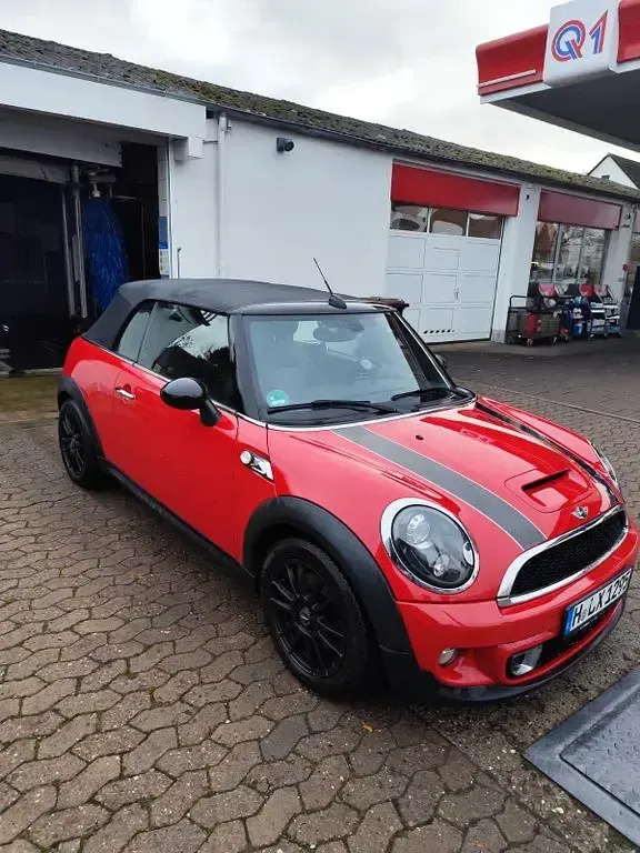 Gebraucht Mini Cooper S Cabriolet 184 PS (135 kW) 2012 Rot Cabrio