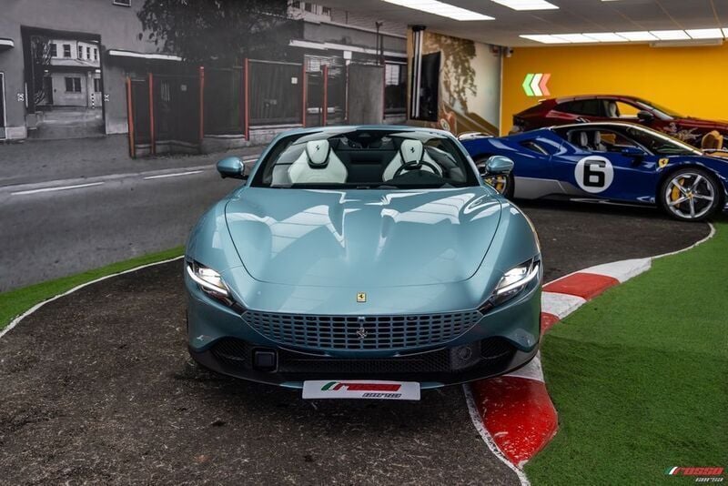 Second-hand Ferrari Roma 843 CP (620 kW) 2024 Albastru Coupe