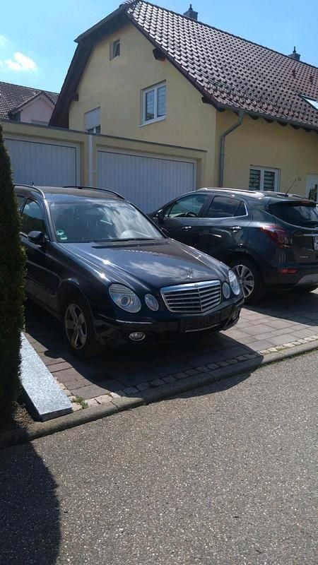 Gebraucht Mercedes E320 204 PS (150 kW) 2007 Blau Kombi