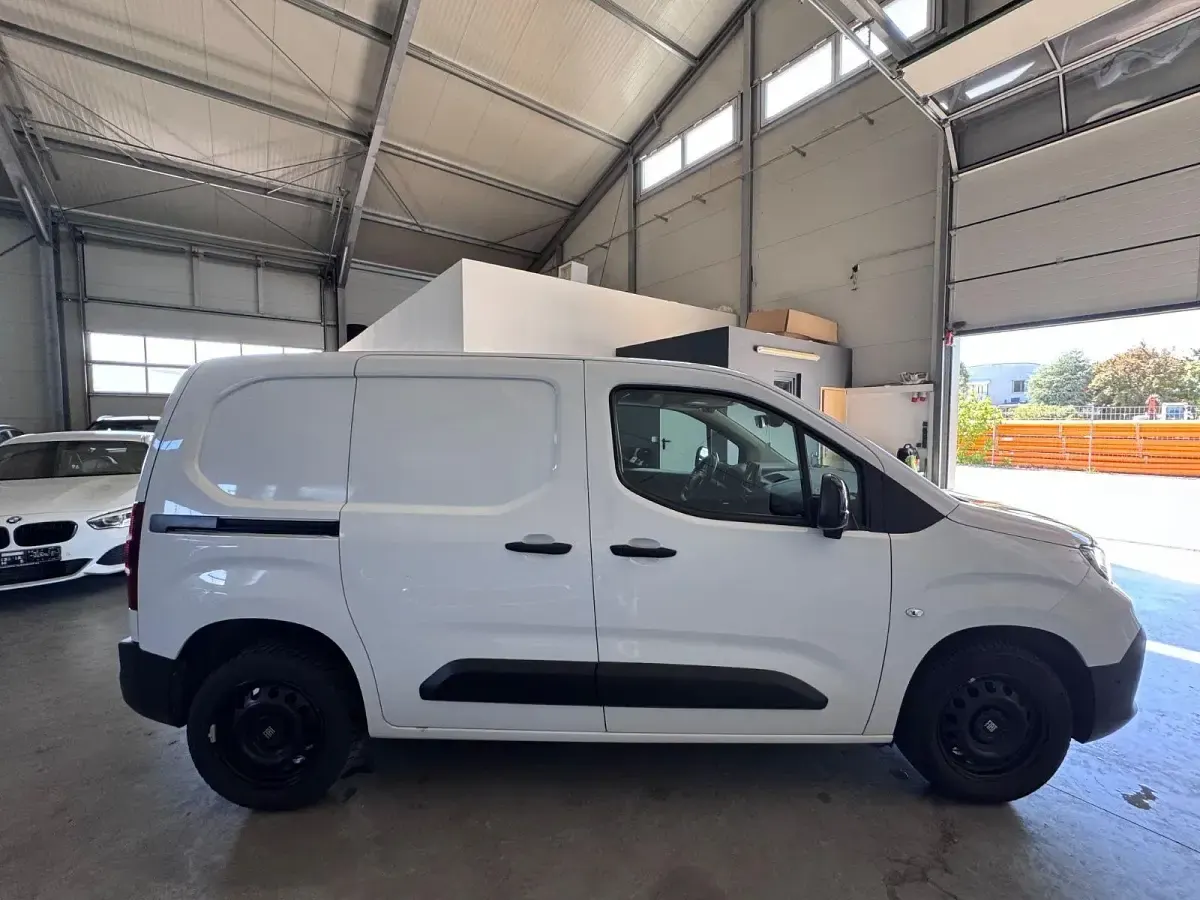Gebraucht Fiat Doblò 131 PS (96 kW) 2024 Weiß Van / Kleinbus