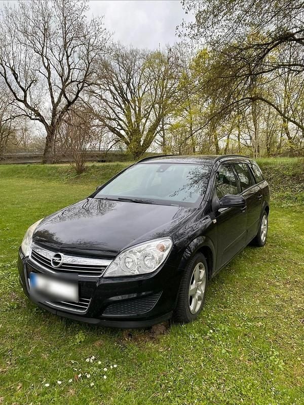 Gebraucht Opel Astra 115 PS (84 kW) 2008 Schwarz Kombi