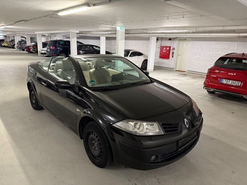 Schwarz Gebraucht 2007 Renault Mégane Cabriolet Cabrio | 2.000 € (Fairer Preis) - Bild 1/4