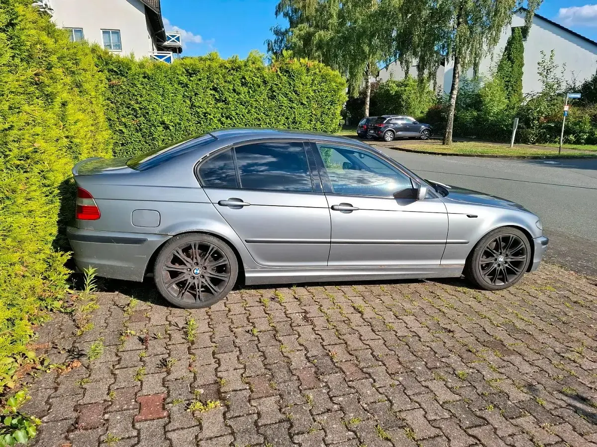 Gebraucht BMW 320 M Sport 150 PS (110 kW) 2004 Grau Limousine