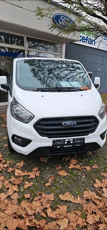 Weiß Gebraucht 2021 Ford Transit Custom Van / Kleinbus | 21.900 € (Etwas zu teuer) - Bild 1/4