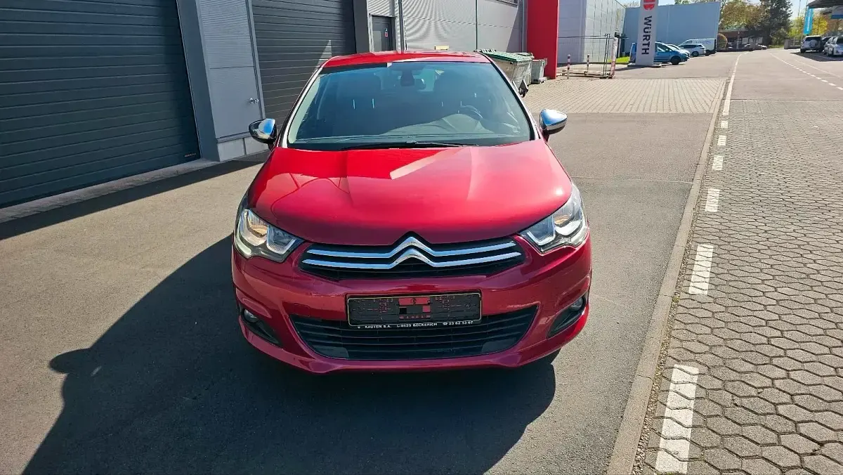 Gebraucht Citroën C4 131 PS (96 kW) 2016 Rot Limousine