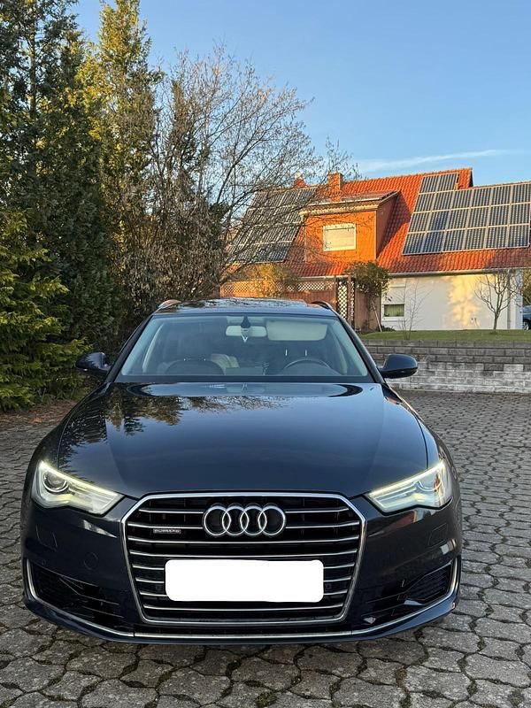 Gebraucht Audi A6 218 PS (160 kW) 2015 Blau Kombi