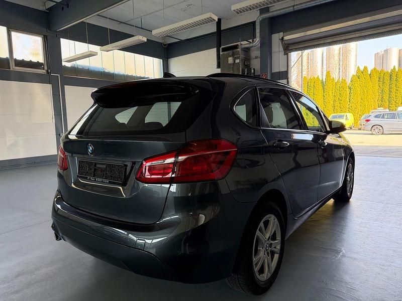 Gebraucht BMW 216 Active Tourer Advantage 116 PS (85 kW) 2018 Grau Van / Kleinbus