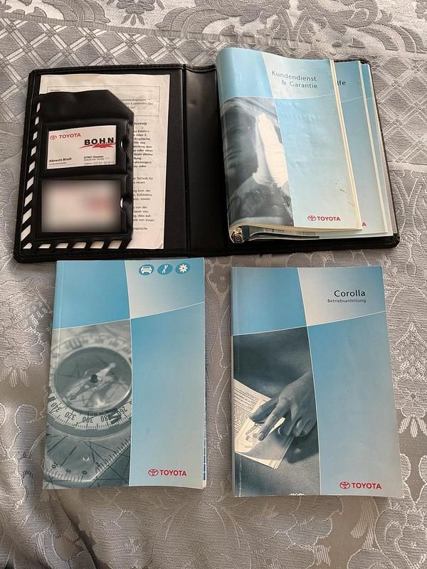 Gebraucht Toyota Corolla 97 PS (71 kW) 2002 Silber Limousine