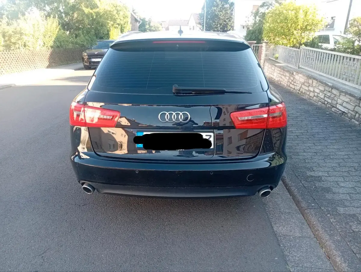 Gebraucht Audi A6 205 PS (150 kW) 2013 Schwarz Kombi