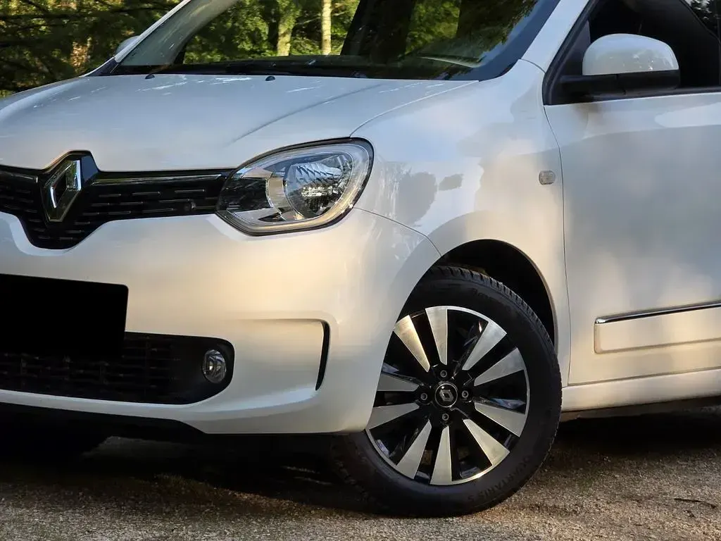 Gebraucht Renault Twingo Intens 92 PS (67 kW) 2021 Weiß Kleinwagen