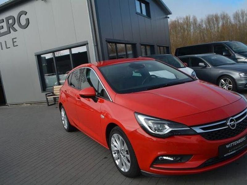 Gebraucht Opel Astra Innovation 160 PS (117 kW) 2016 Rot Limousine
