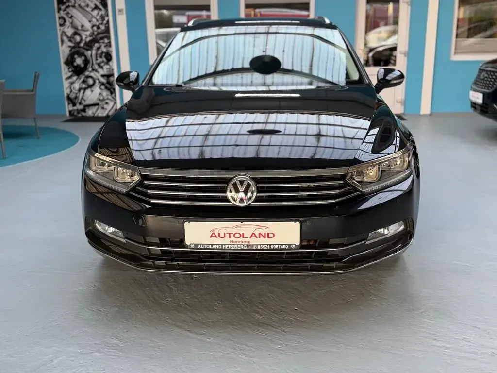 Gebraucht VW Passat Highline 150 PS (110 kW) 2017 Schwarz Limousine